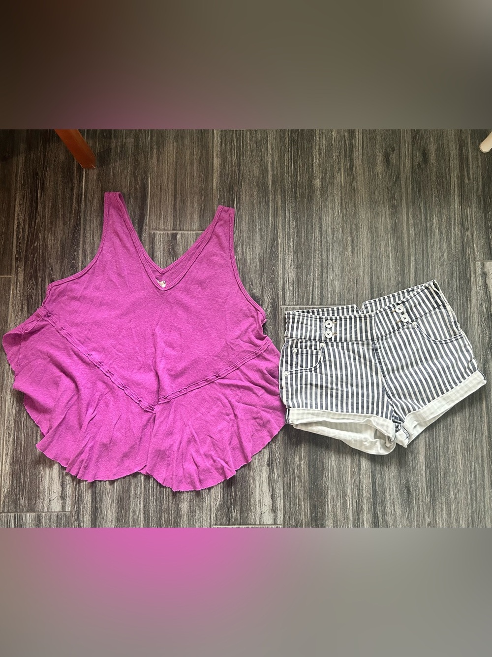 Free People Set striped shorts Purple V-Neck Ruffle Tank Top